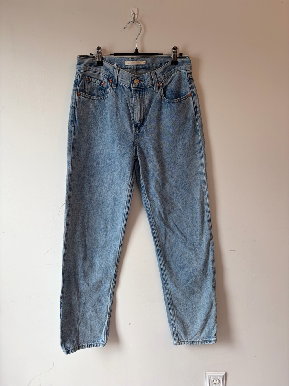 Levi's Women's Light Blue low pro Straight Leg